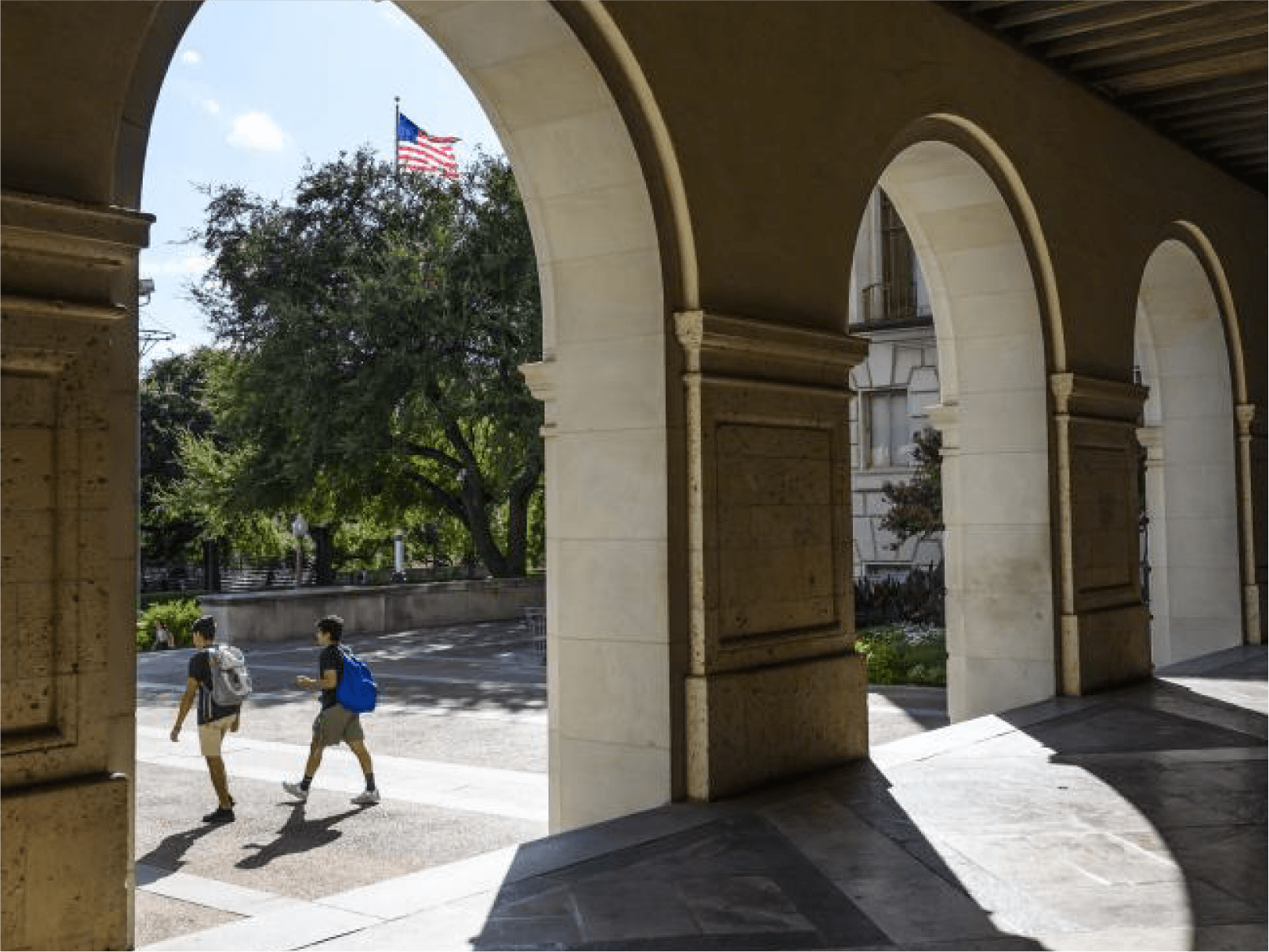 Students walking on a college campus